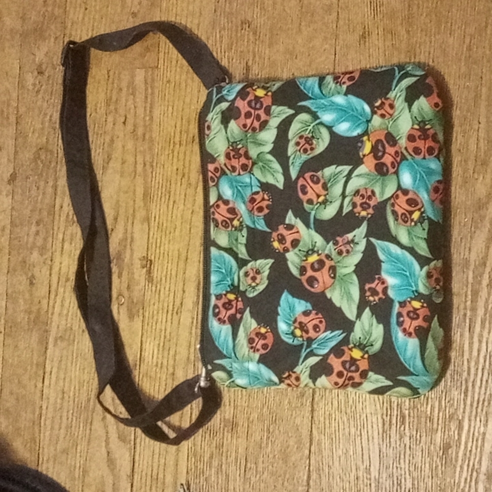Lightweight Travel Totes